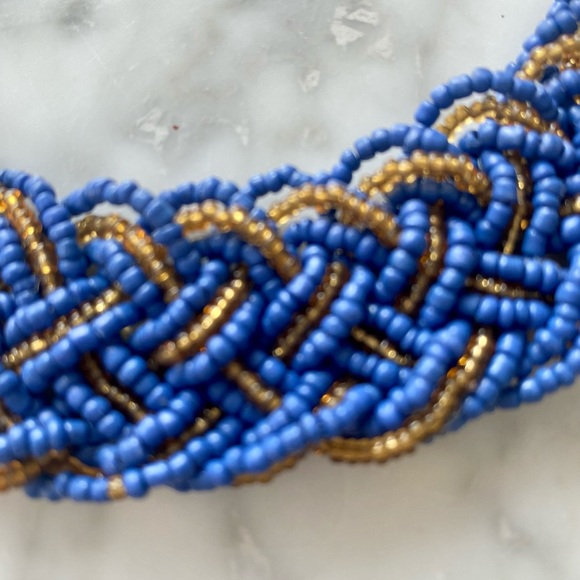 STATEMENT NECKLACE GOLD + BLUE BEADS - Picture 2 of 3